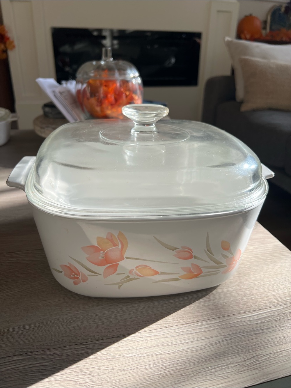 VTG CORNING WARE Peach Floral Pattern A-5-B casserole dish with Pyrex lid